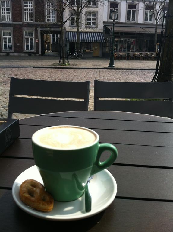 Hotel Beez Maastricht Luaran gambar
